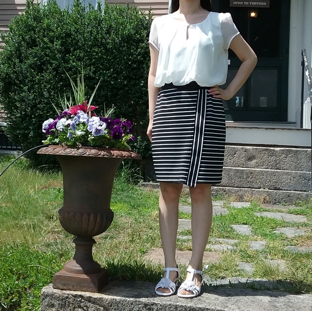 Speechless Black and White Blouson Dress Size Small